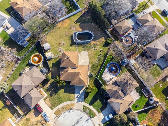 18021 Pin Oak Court, Tinley Park, IL 60477