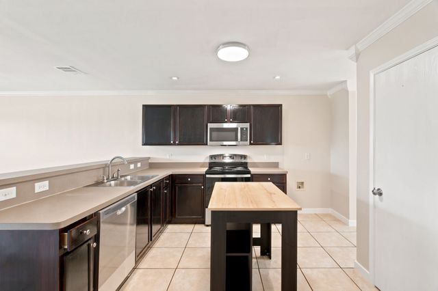 8475 Widgeon Way, Dallas, TX 75249