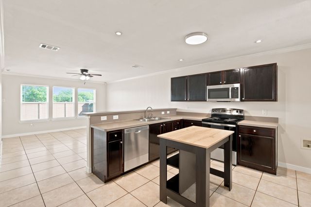8475 Widgeon Way, Dallas, TX 75249