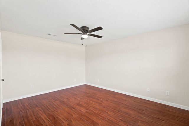 8475 Widgeon Way, Dallas, TX 75249