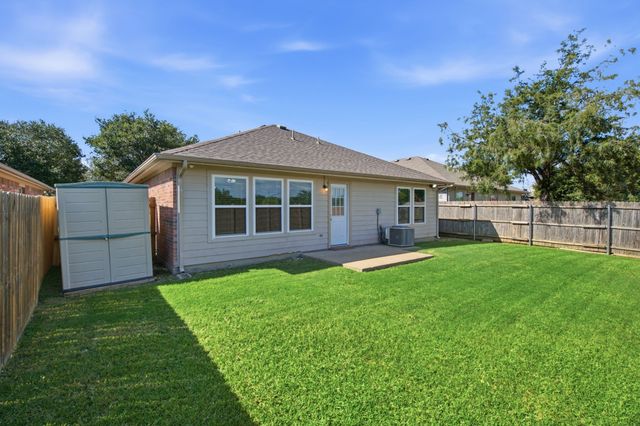 8475 Widgeon Way, Dallas, TX 75249