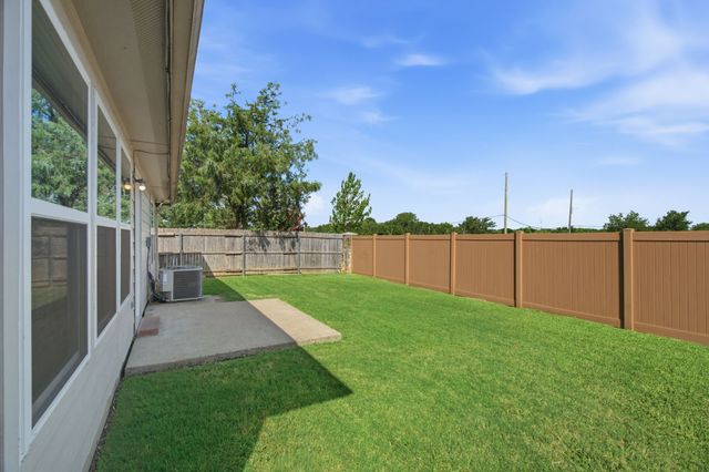 8475 Widgeon Way, Dallas, TX 75249
