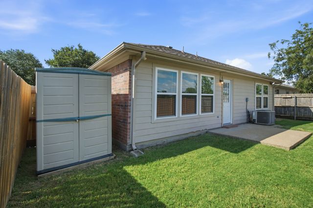 8475 Widgeon Way, Dallas, TX 75249