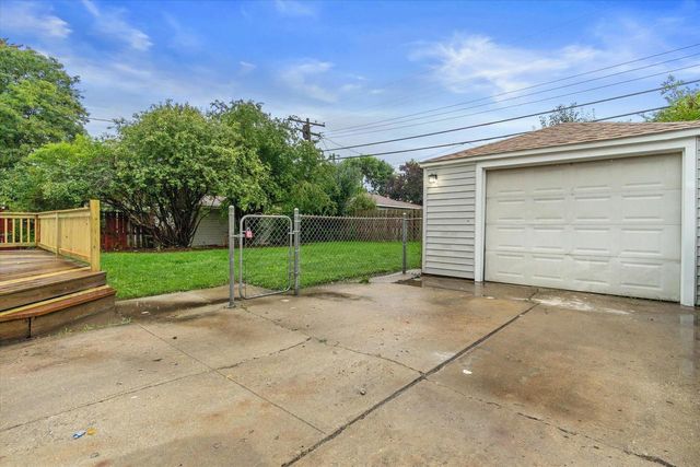 5306 N 107th STREET, Milwaukee, WI 53225