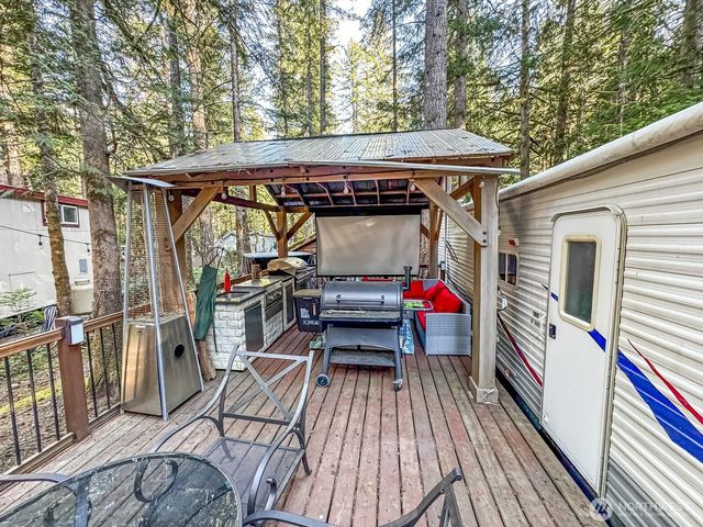 94 3 Sunset Circle, Maple Falls, WA 98266