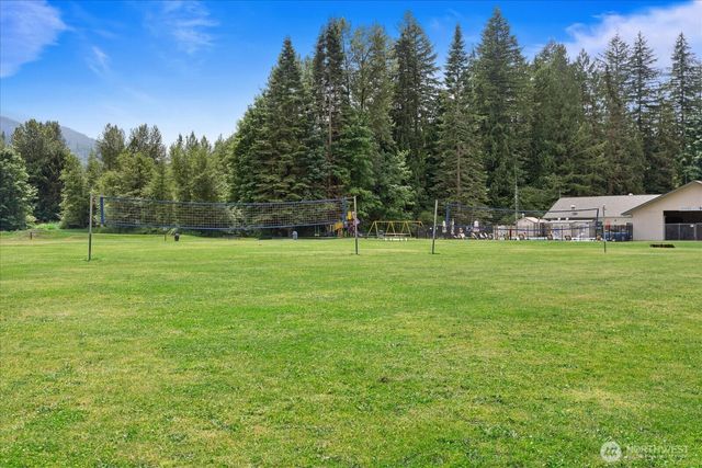 94 3 Sunset Circle, Maple Falls, WA 98266