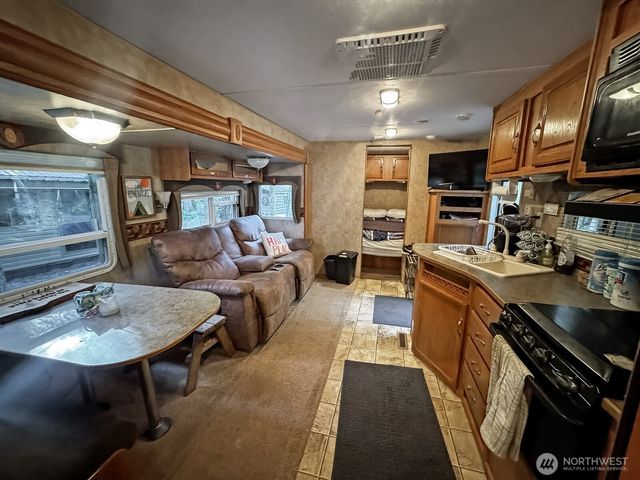 94 3 Sunset Circle, Maple Falls, WA 98266