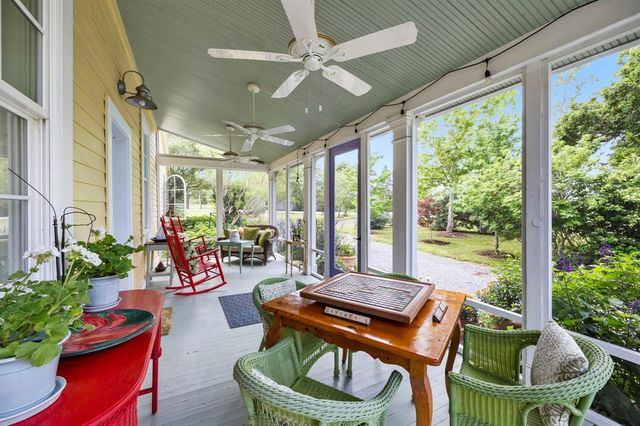 3100 Trails End Lane, Brenham, TX 77833