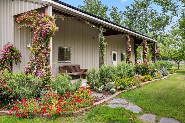 3100 Trails End Lane, Brenham, TX 77833