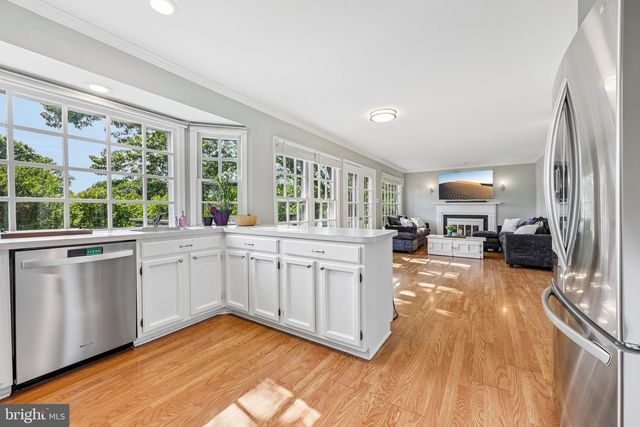 9368 DAHLIA CT, Manassas, VA 20110