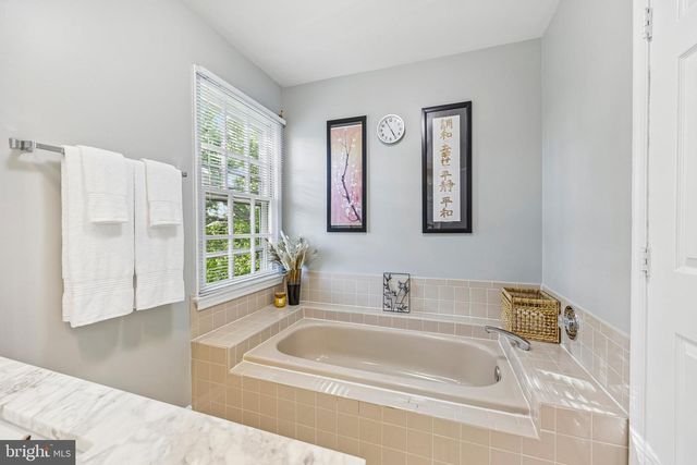 9368 DAHLIA CT, Manassas, VA 20110