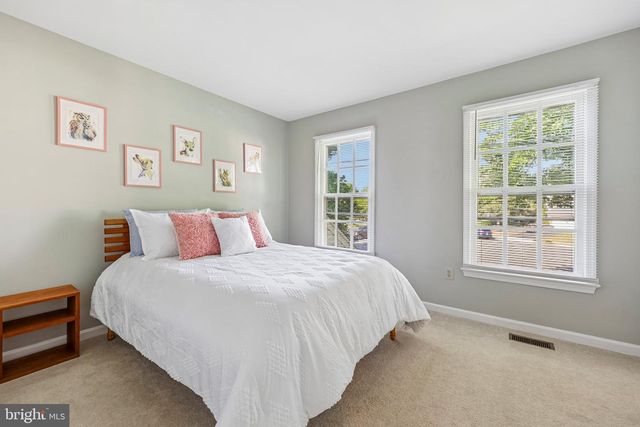 9368 DAHLIA CT, Manassas, VA 20110