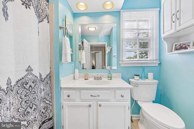9368 DAHLIA CT, Manassas, VA 20110