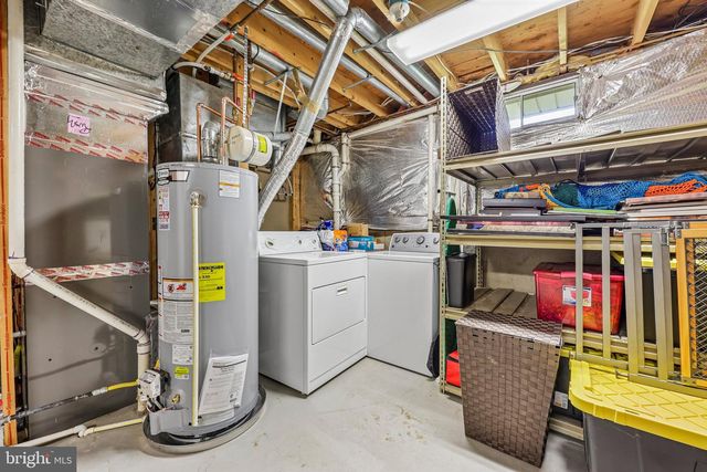 9368 DAHLIA CT, Manassas, VA 20110
