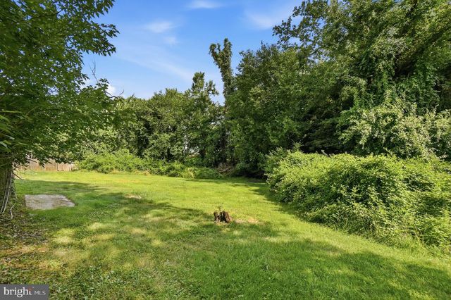 5 PANORAMA DR, Oxon Hill, MD 20745