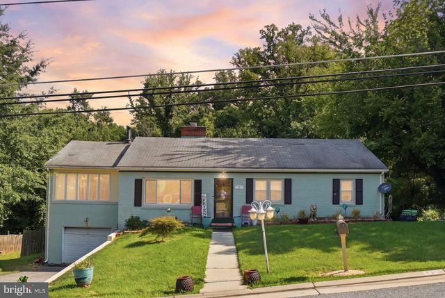 5 PANORAMA DR, Oxon Hill, MD 20745