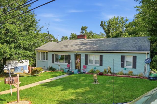 5 PANORAMA DR, Oxon Hill, MD 20745