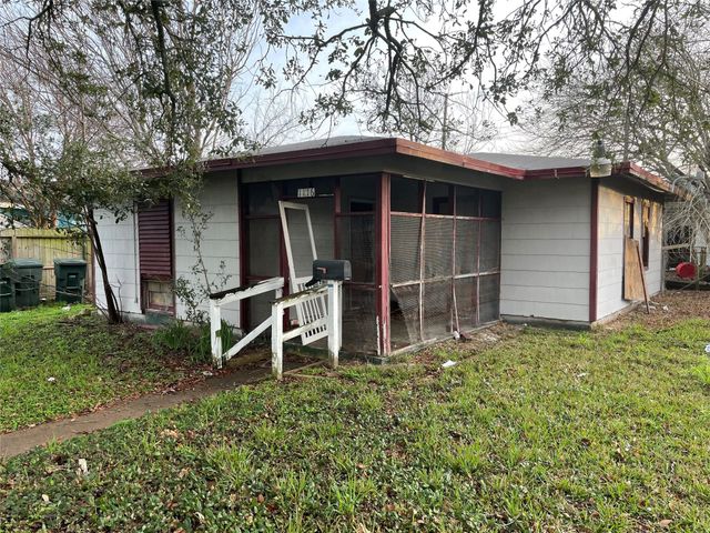 1116 Harris Way, Galveston, TX 77551