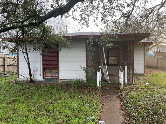 1116 Harris Way, Galveston, TX 77551