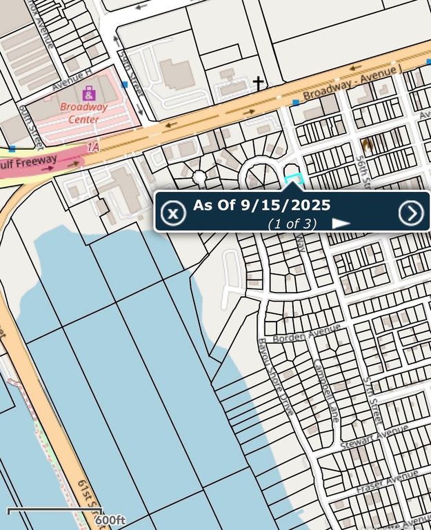 1116 Harris Way, Galveston, TX 77551