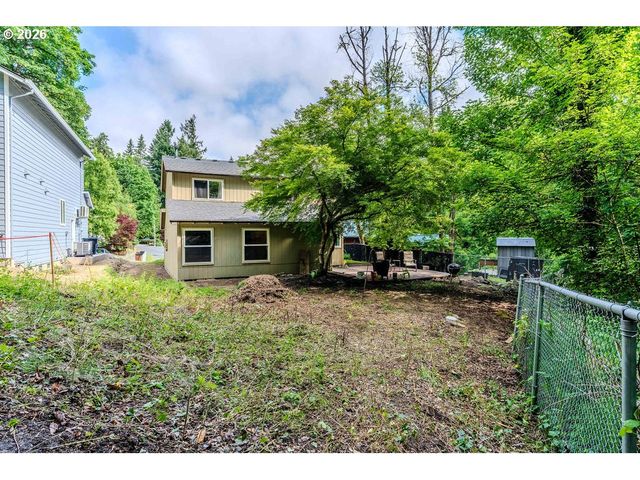 17877 PETER SKENE Way, Oregon City, OR 97045