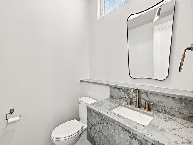 1000 Highpoint Circle, Black Hawk, CO 80422