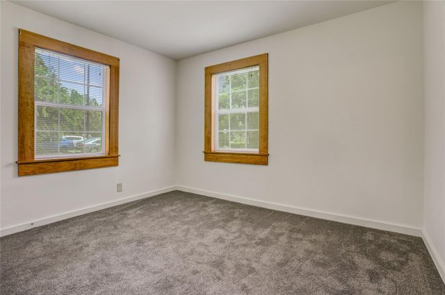 215 E Dahlgren Avenue, Wharton, TX 77488