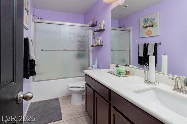5520 Bruin Lakes Street, Las Vegas, NV 89131