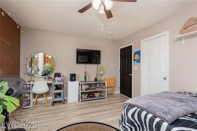 5520 Bruin Lakes Street, Las Vegas, NV 89131