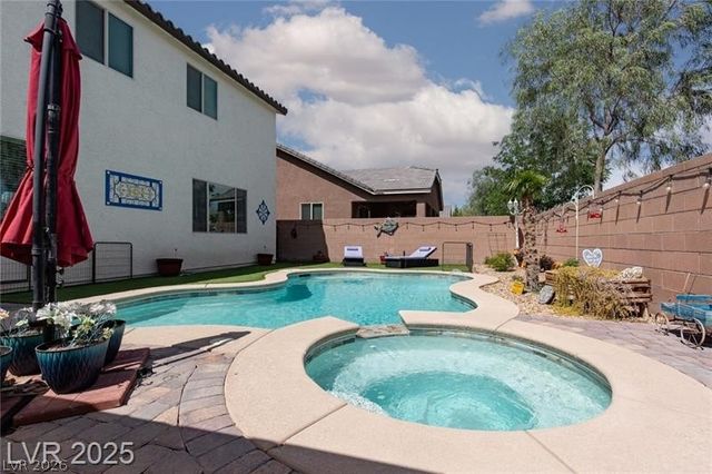 5520 Bruin Lakes Street, Las Vegas, NV 89131