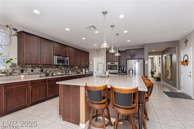 5520 Bruin Lakes Street, Las Vegas, NV 89131