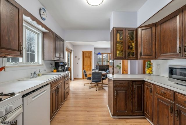 17 JOHNSON AVENUE, West Caldwell Twp., NJ 07006