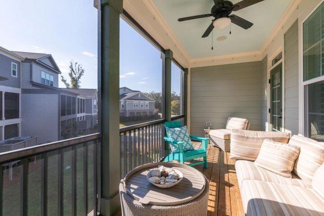 192 Slipper Shell Court, Mount Pleasant, SC 29464