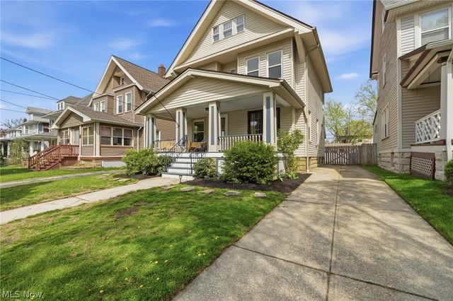 1215 Ethel Avenue, Lakewood, OH 44107