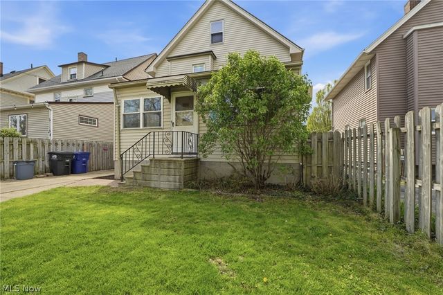 1215 Ethel Avenue, Lakewood, OH 44107