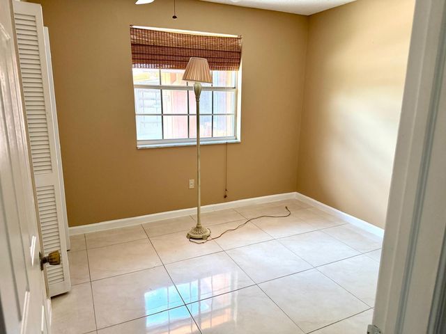 1235 Rowayton Circle, Wellington, FL 33414