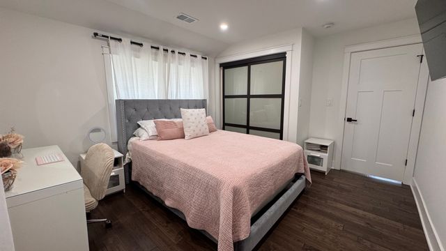 1739 N 24th Avenue, Melrose Park, IL 60160