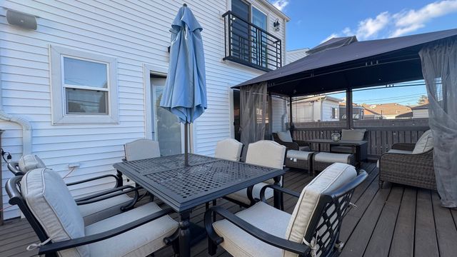 1739 N 24th Avenue, Melrose Park, IL 60160