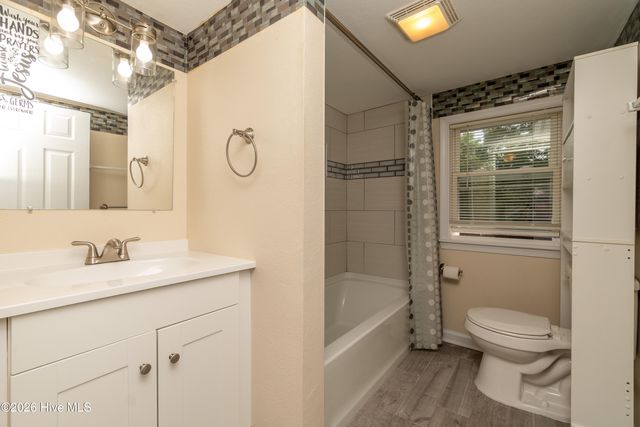 803 Maple Street, Elizabeth City, NC 27909