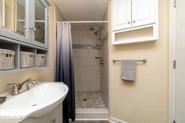 803 Maple Street, Elizabeth City, NC 27909
