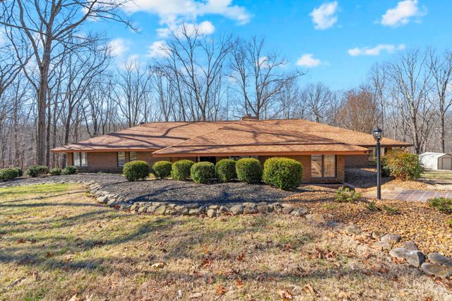 40 Sarvis Ridge Rd, Normandy, TN 37360