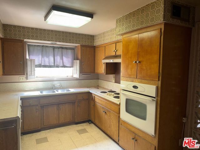 2121 Merle Drive, Montebello, CA 90640