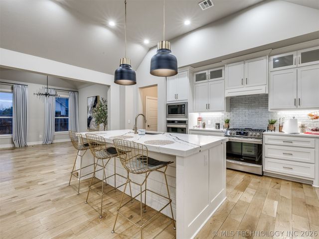 4626 S Retana Place, Broken Arrow, OK 74011