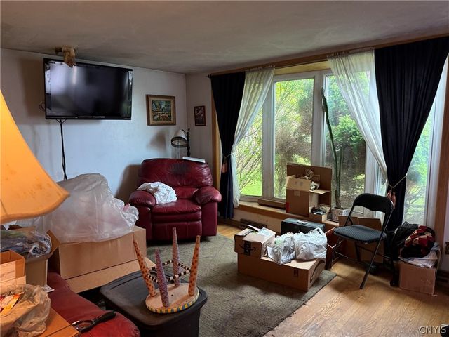 8032 Thompson Road, Cicero, NY 13039