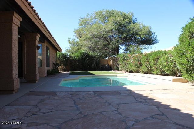 5002 E KAREN Drive, Scottsdale, AZ 85254