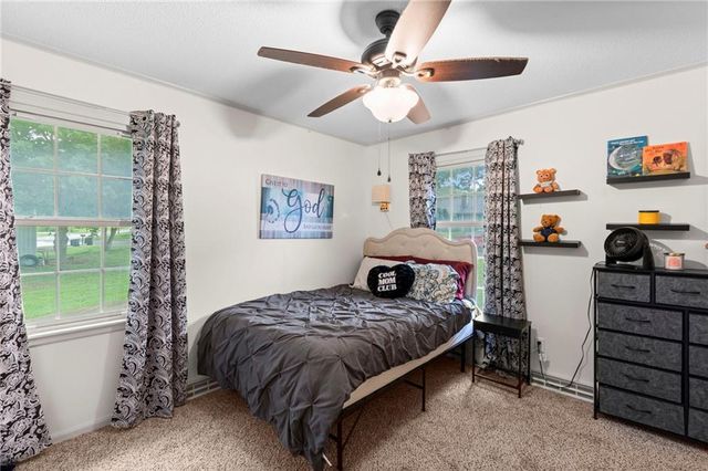 205 E Dauxville Drive, Richmond, MO 64085