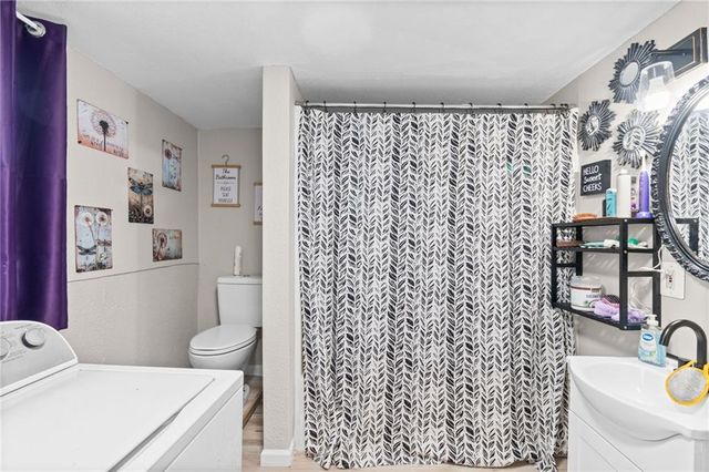 205 E Dauxville Drive, Richmond, MO 64085