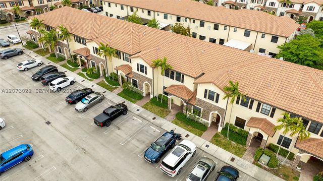 8881 W 35th Ln, Hialeah, FL 33018