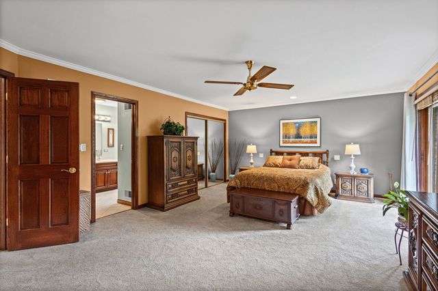1227 S Highland Avenue, Arlington Heights, IL 60005
