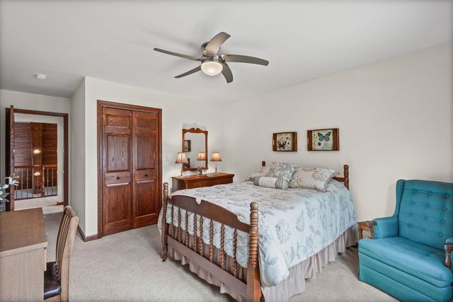 1227 S Highland Avenue, Arlington Heights, IL 60005